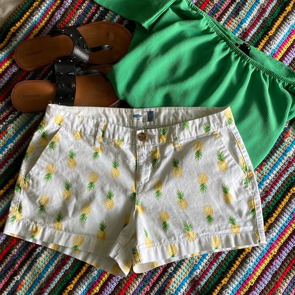 Old Navy Pineapple shorts